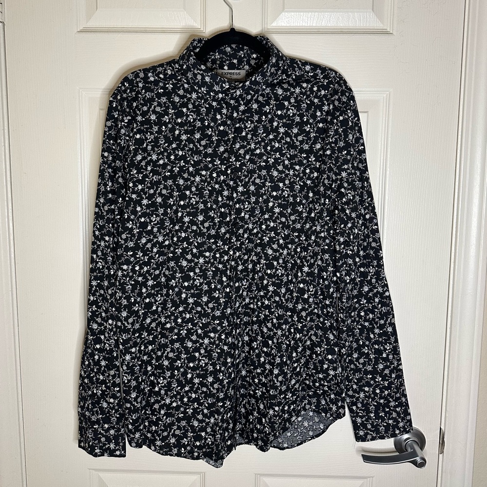 Express black w white floral king sleeve button down dress shirt - size L